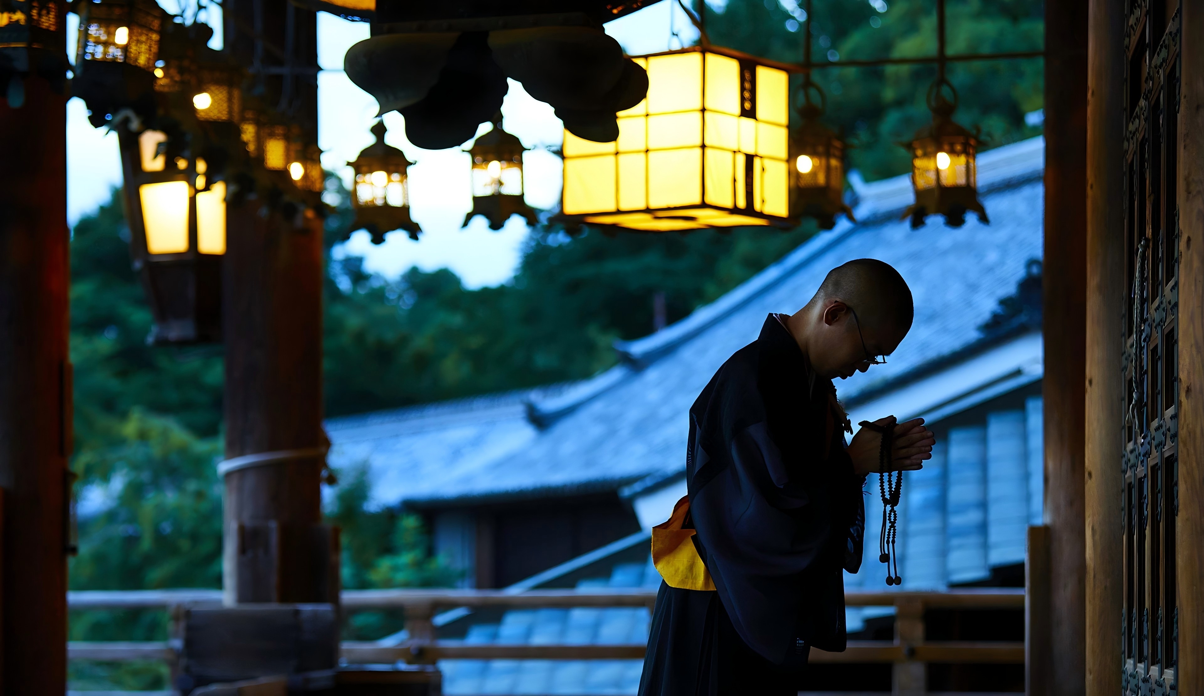 奈良 東大寺二月堂
十一面観音御前・朝勤護摩祈祷特別体験