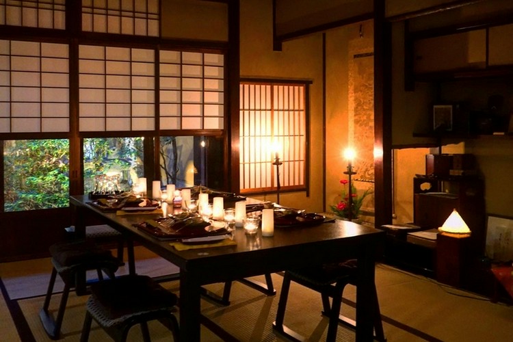 京都 西陣町家
伝統芸妓文化・懐石料理体験