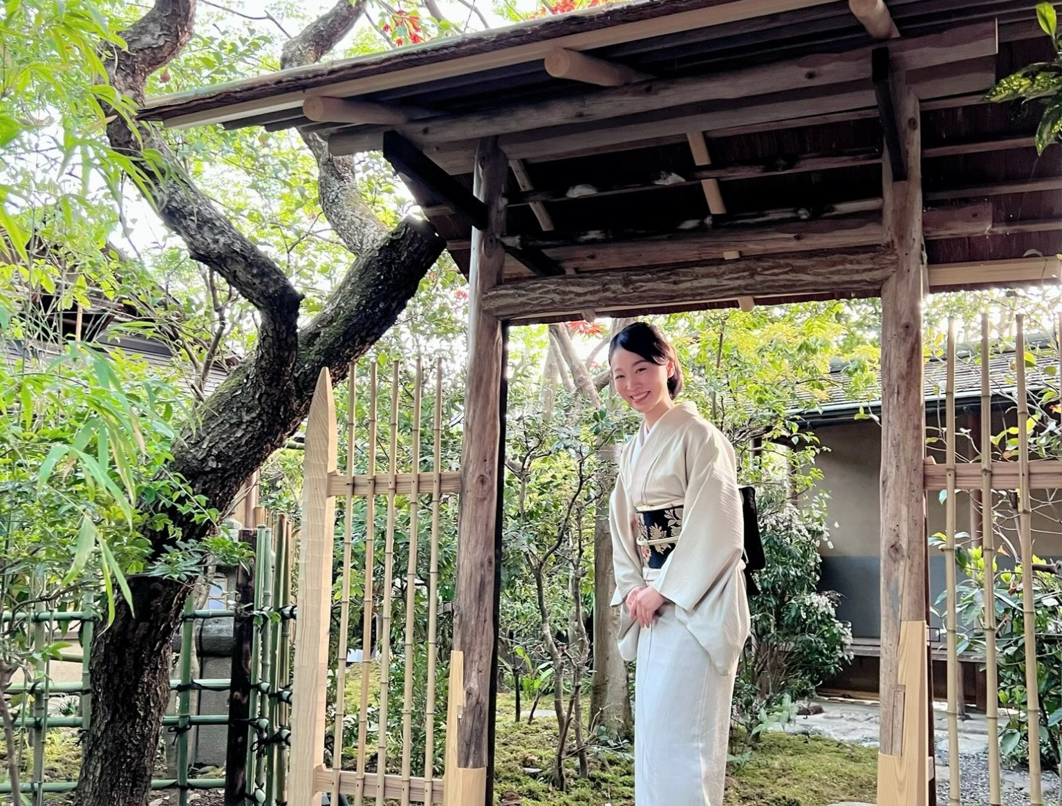 京都 白沙村荘
日本画家関雪の茶室特別貸切・茶人柿崎潤子茶道体験