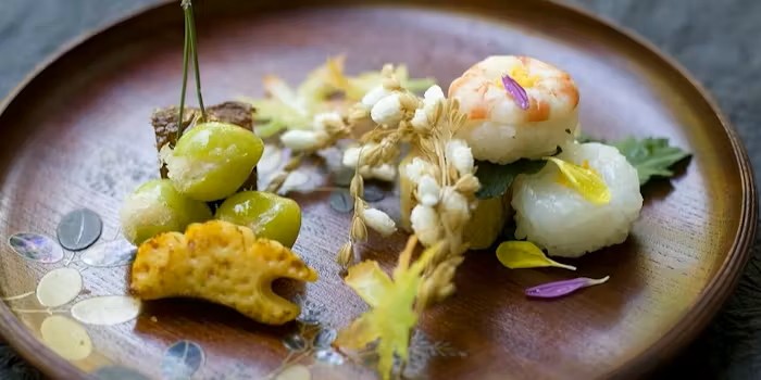 京都 京大和 送陽亭
名門料亭の会席料理・胡庐庵呈茶体験