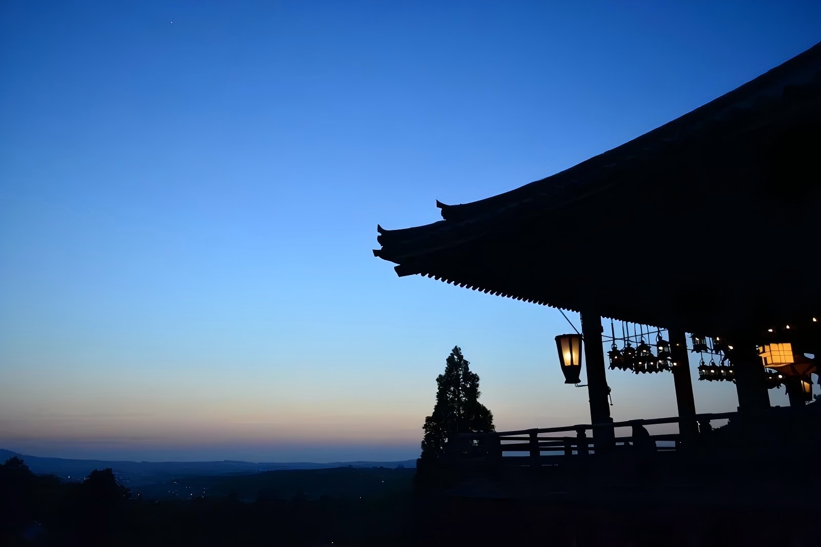 奈良 东大寺二月堂
十一面观音前朝勤护摩祈祷特别体验-4