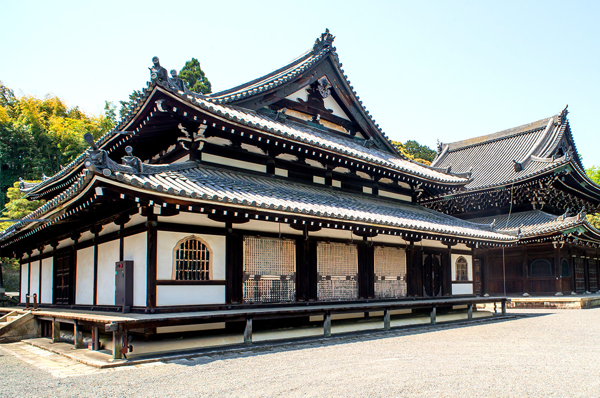 京都 泉涌寺
皇室御寺·非公开区域僧侣导览暝想体验-2