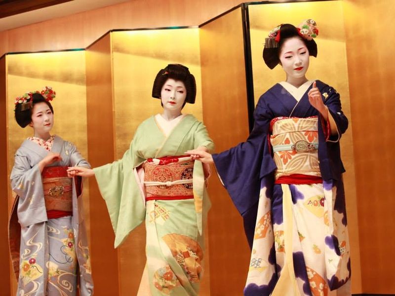 京都 西阵町屋
私享艺妓文化·怀石料理体验-2