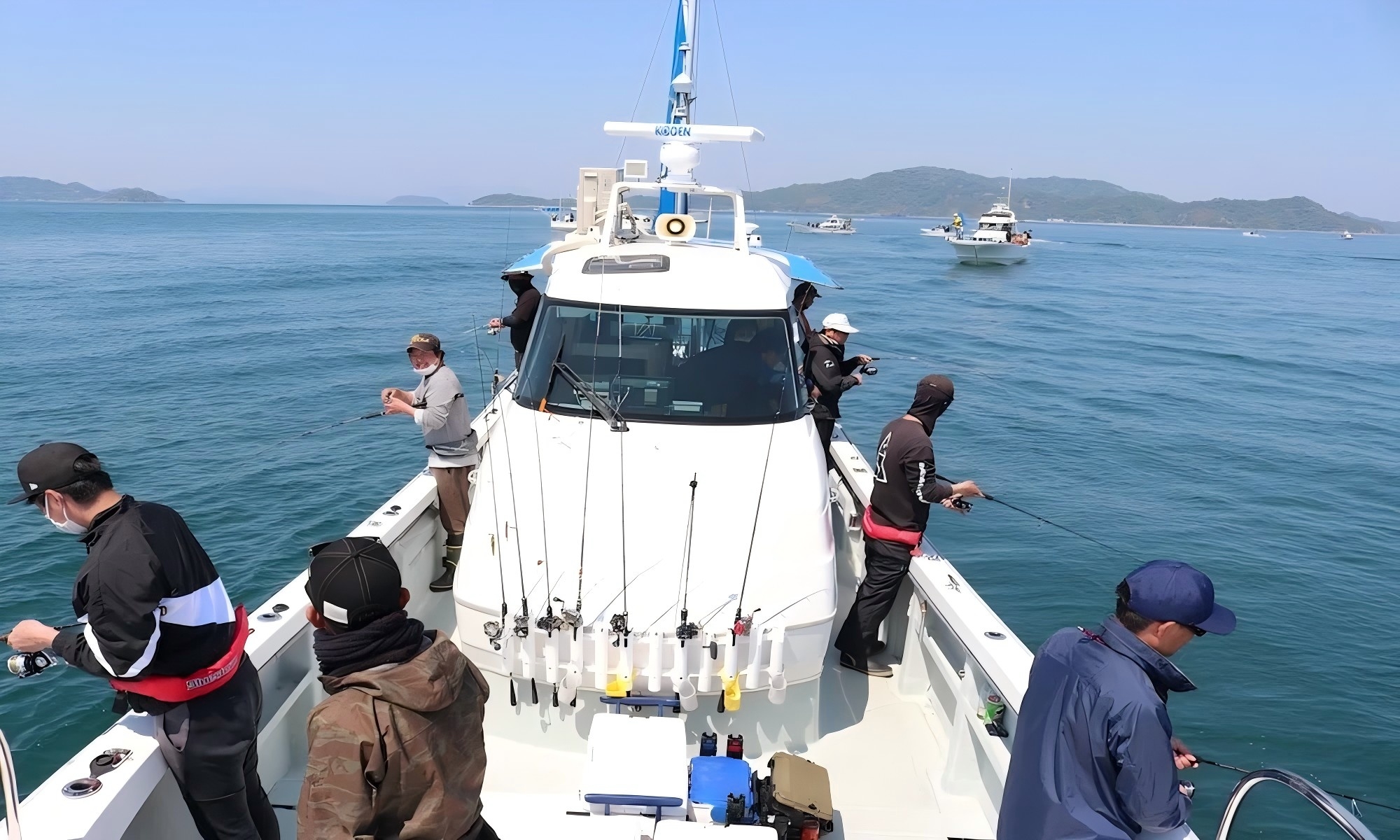 神户
豪华游艇包船海钓体验-3